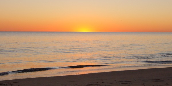 atardecer playa huelva
